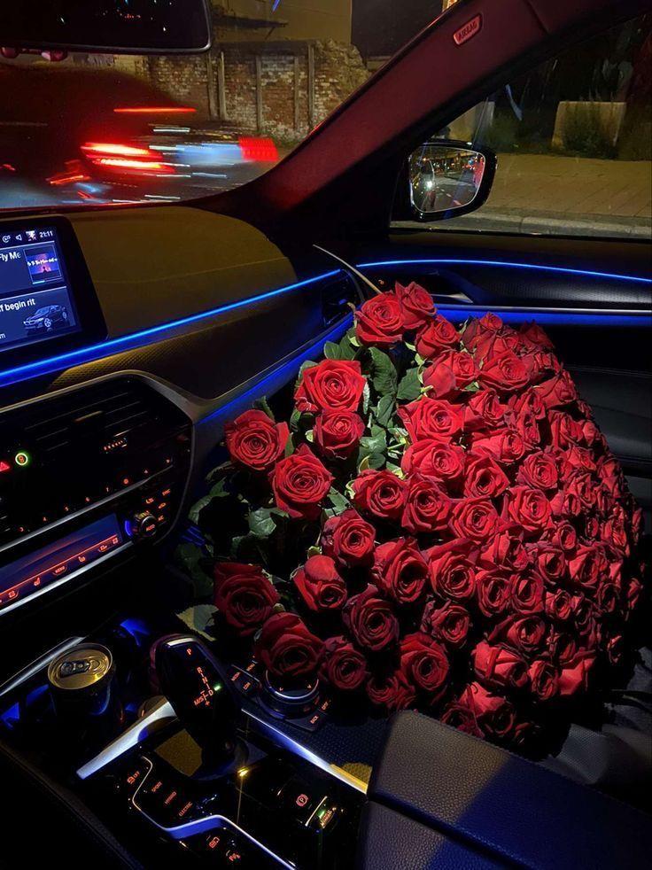 Corporate meeting room with carefully timed floral arrangements that maintain elegance throughout business hours